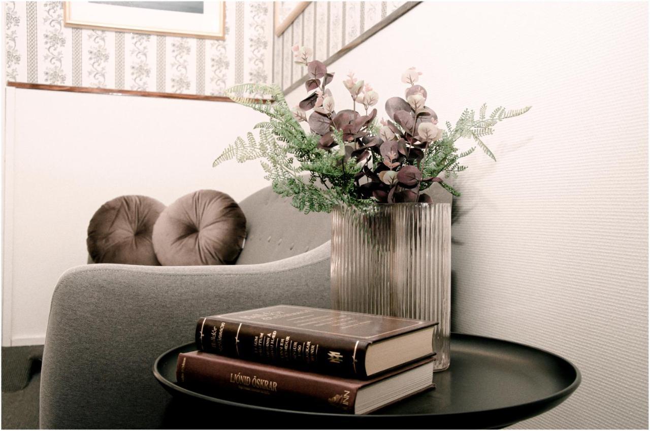 B&B Guesthouse - Bed And Breakfast Keflavik Centre ภายนอก รูปภาพ