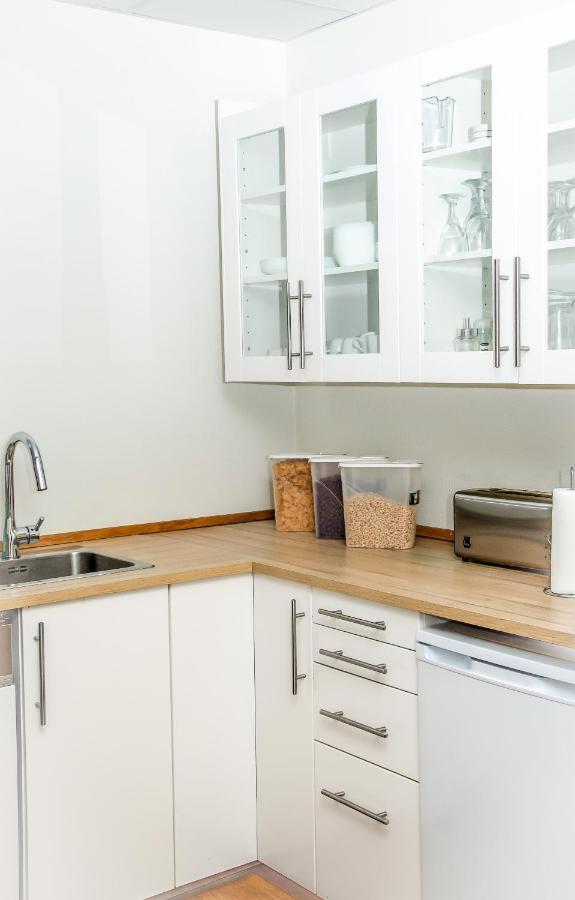 B&B Guesthouse - Bed And Breakfast Keflavik Centre ภายนอก รูปภาพ