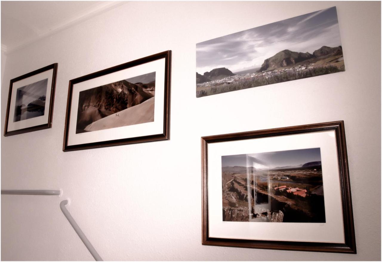 B&B Guesthouse - Bed And Breakfast Keflavik Centre ภายนอก รูปภาพ